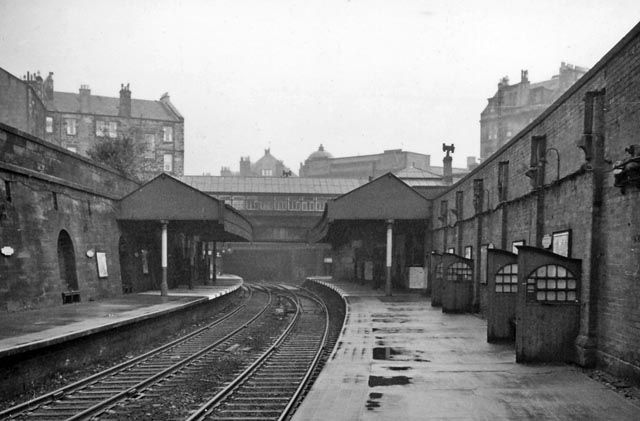 File:Bridgeton Cross Station 1900622 7705b064.jpg