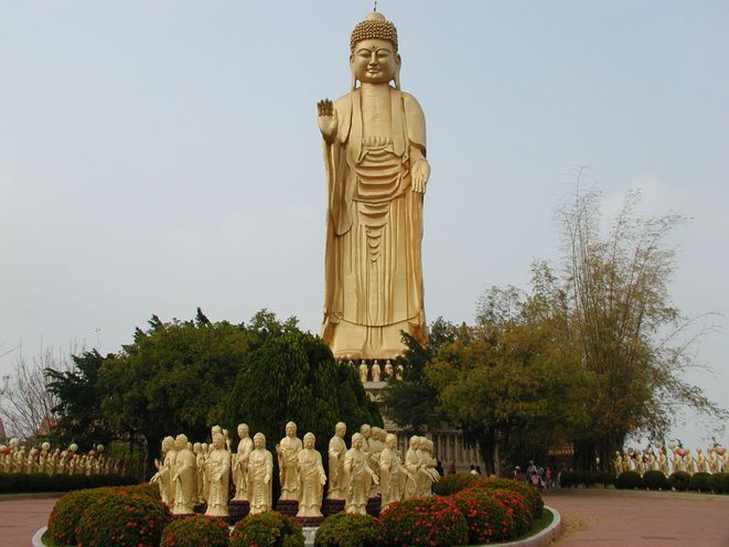 File:Fo Guang Shan buddha.jpg