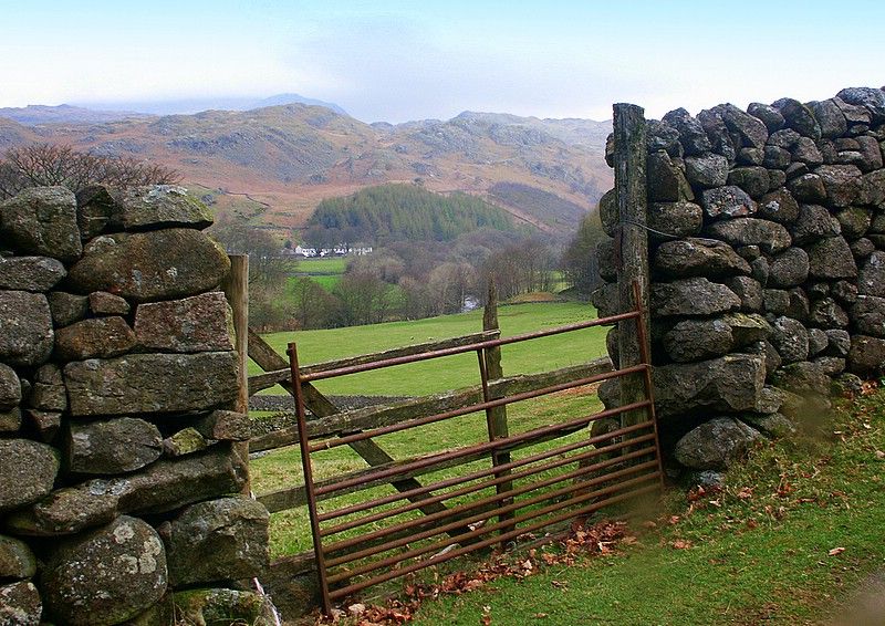 File:Gate View, Eskdale.jpg