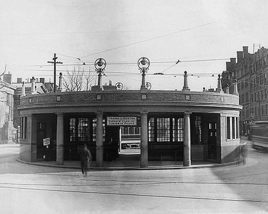 File:Harvard headhouse 1912.jpg