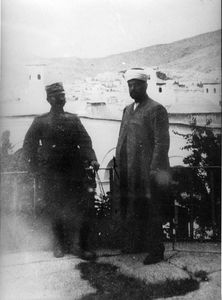 File:Konstantinos Mazarakis and Kavala Mufti 1913.jpg