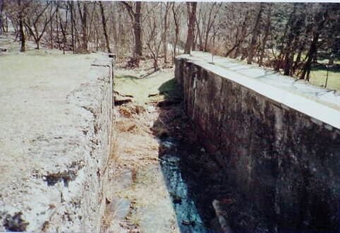 File:Lock 32 Boston Lock NPS.jpg