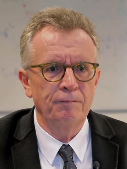 File:Martin Ravallion (2016).jpg