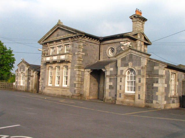 File:Muine Bheag railway station.jpeg