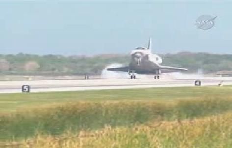 File:STS-122 Landing (low-res).jpg