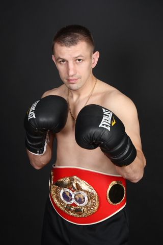 File:Tomasz Adamek 11.JPG