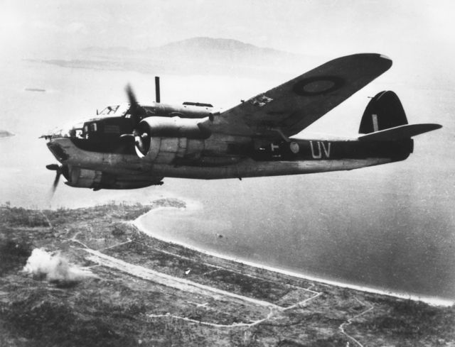 File:8 Sqn (AWM 042999).jpg