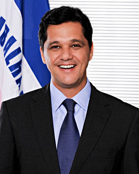 File:Foto oficial de Ricardo Ferraço.jpg