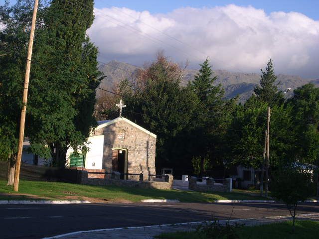 File:Iglesia San Pedro1.JPG