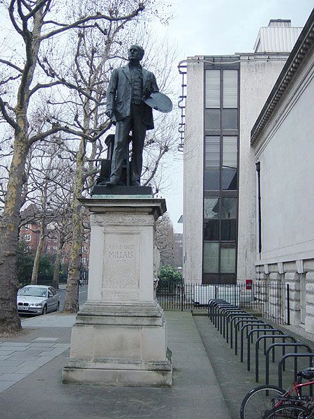 File:Millais statue 1.jpg