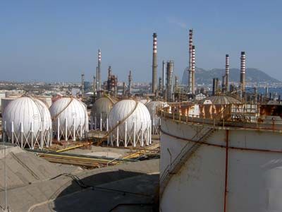 File:Refinería CEPSA Gibraltar-San Roque.jpg