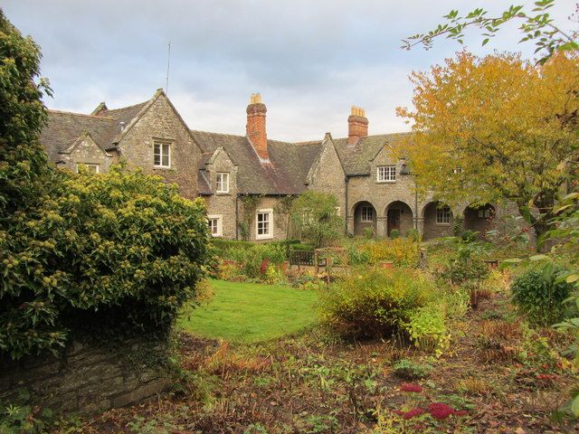 File:Trinity Hospital, Clun.jpg