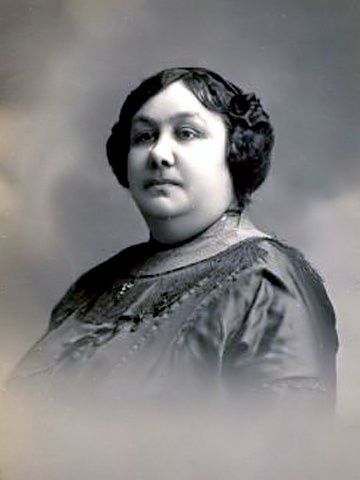 File:Adelaide Cabete.jpg