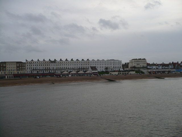 File:Herne Bay Pier 031.jpg