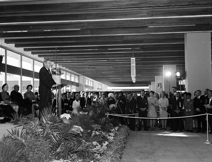 File:Opening Of Melbourne Airport 1970 (2).jpg