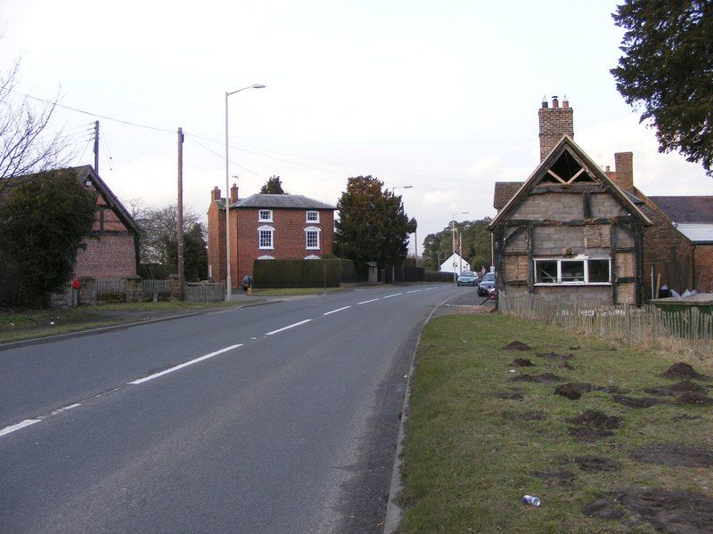 File:Passing Wyken - geograph.org.uk - 1733275.jpg