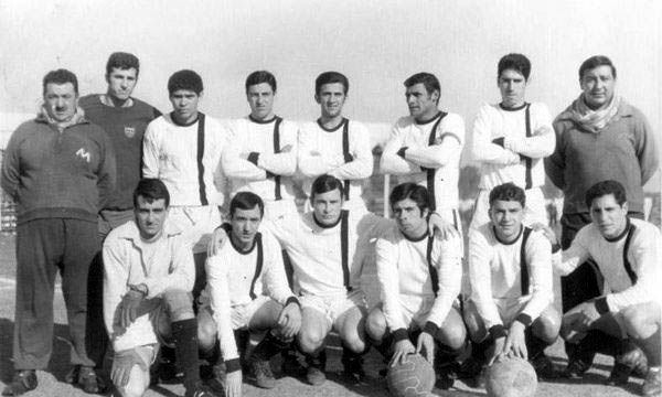 File:Riestra equipo 1931.jpg