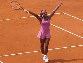 File:Serena Williams Roland Garros 2007.jpg