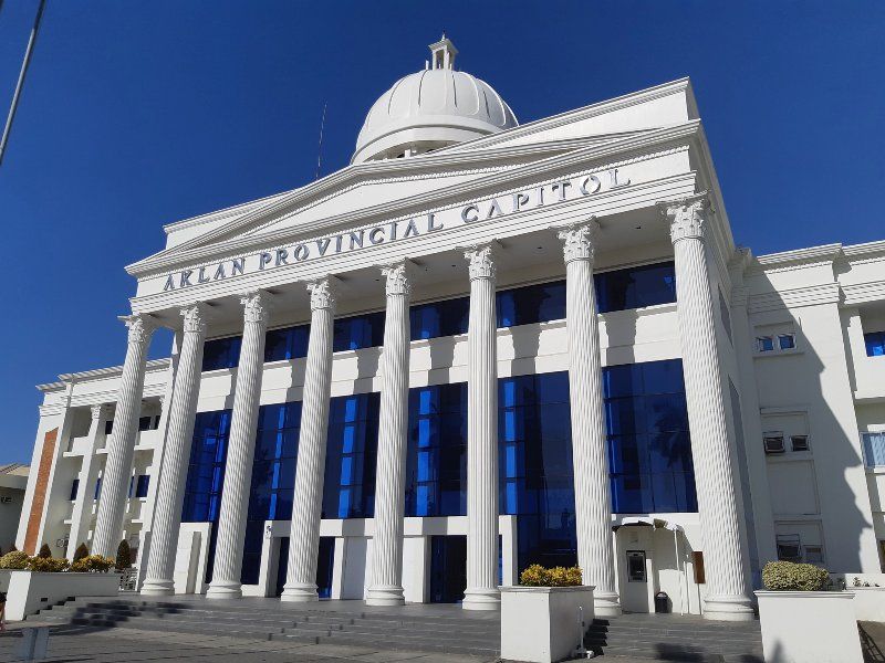 File:Aklan Provincial Capitol.jpg