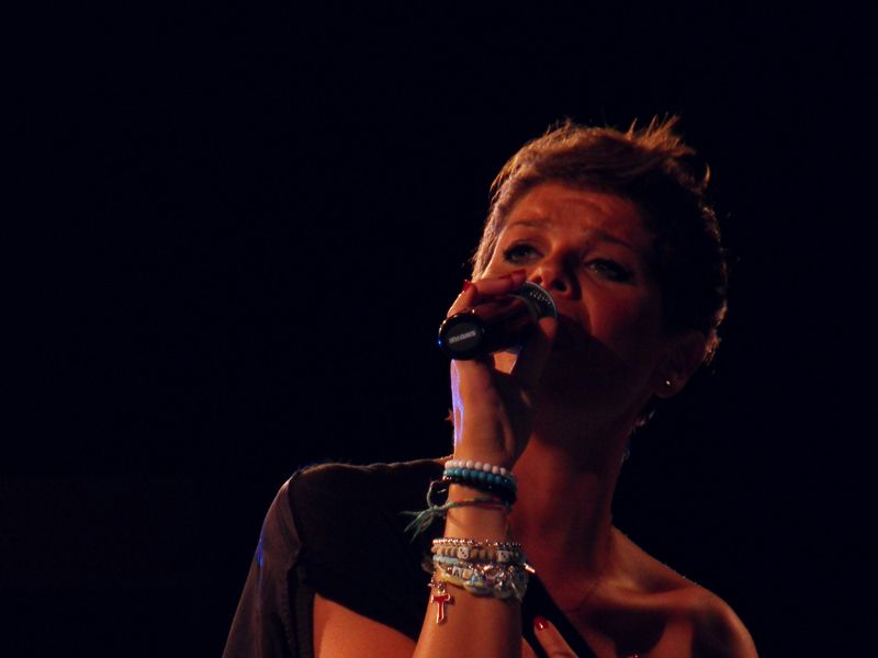 File:Alessandra Amoroso Stupida Tour Torino.jpg