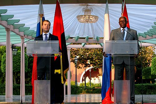 File:Dmitry Medvedev in Angola 26 June 2009-8.jpg