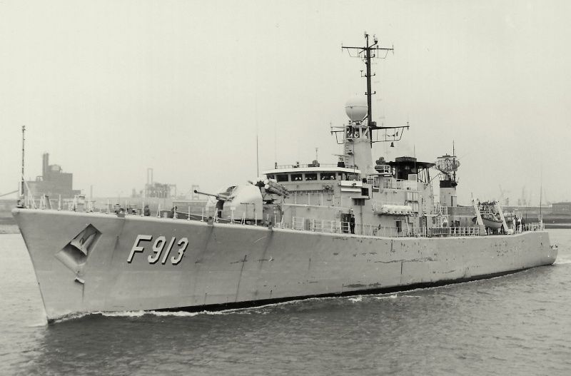 File:F 913 10.jpg