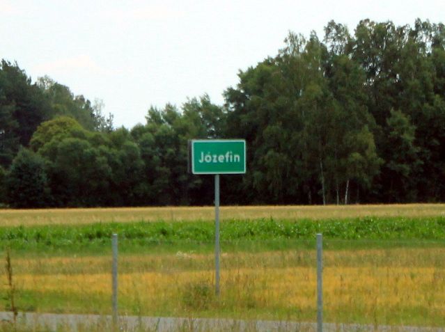 File:Józefin gm. Jakubów.JPG