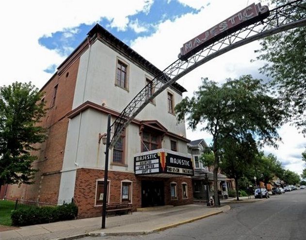 File:Majestic Theatre in Chillicothe.jpg