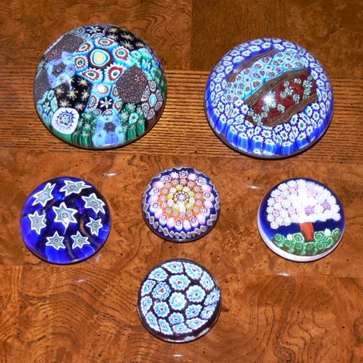 File:Murano paper weights.JPG