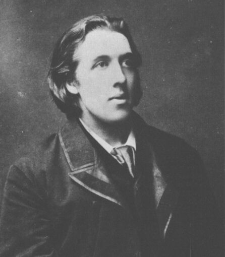 File:Oscar Wilde (1854-1900) 1881 unknown photographer.jpg