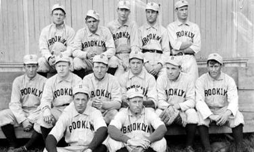 File:1900 Brooklyn Superbas.jpg