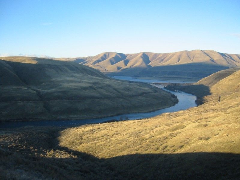 File:Deschutes River.jpg