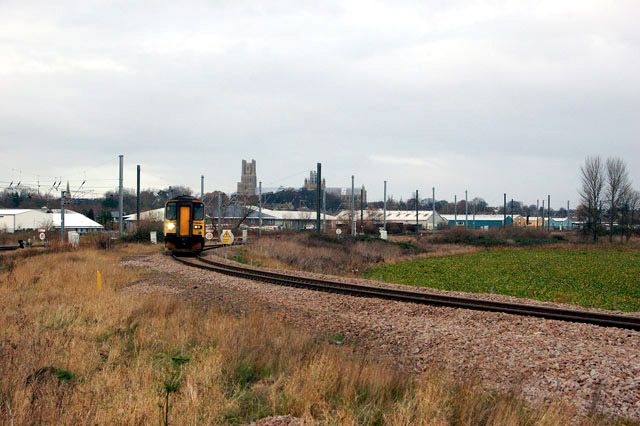 File:DockJunctionRailwayElyUK-153306NationalExpress.jpg