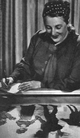 File:Lotte Reiniger 1939.jpg