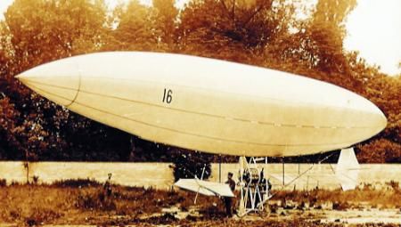 File:Santos-Dumont No. 16 airship.jpg