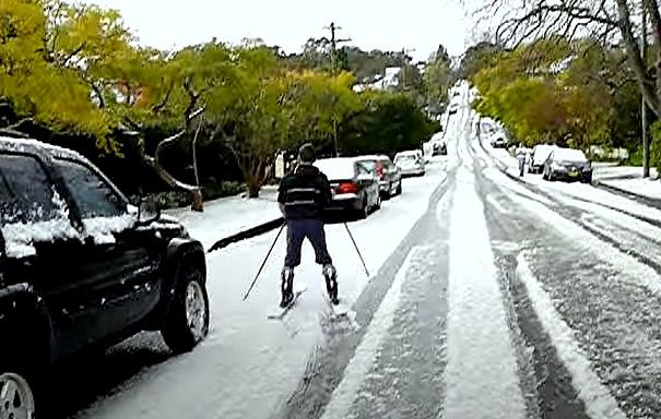 File:Sydney 2008 "snow" (graupel).jpg