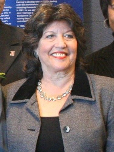 File:Carolschwartz (1).jpg