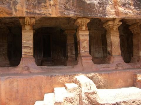 File:Entrance of the Badami cave temple no.4.jpg