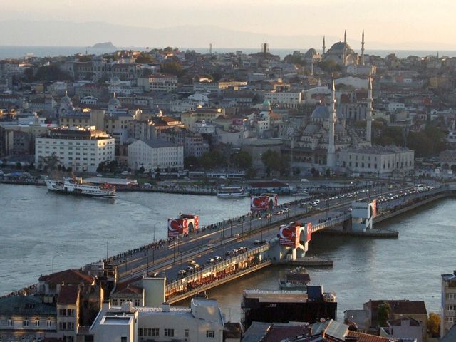 File:Galata bridge 2006 3.JPG