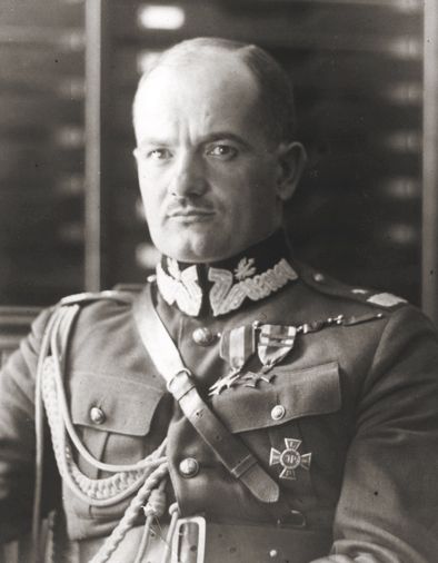 File:Gen Roman Górecki.jpg