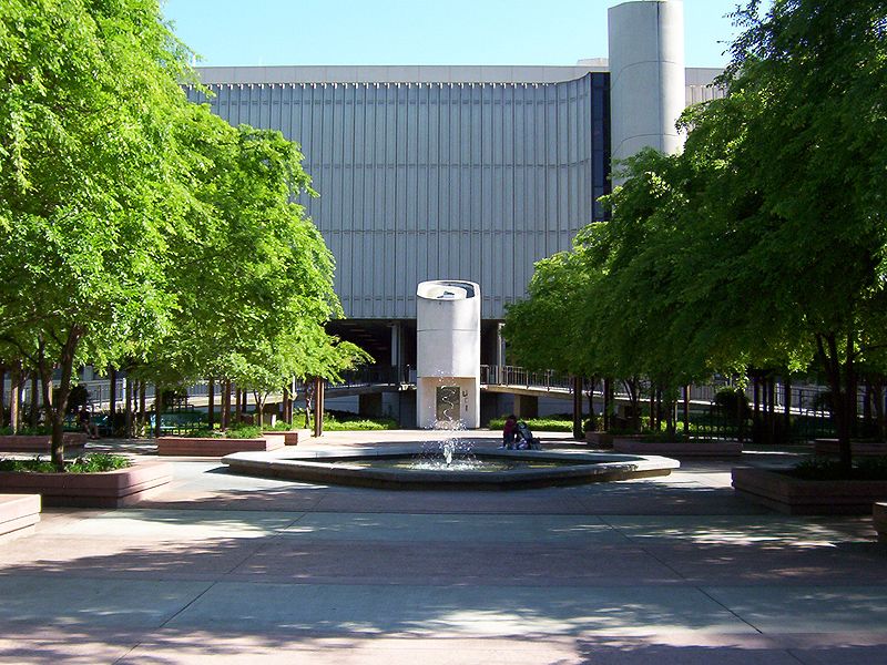 File:Sac State Library Quad.jpg