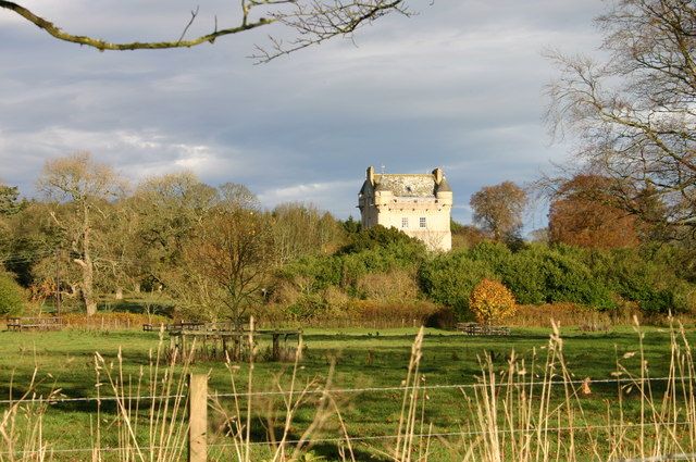 File:Udny Castle, Geograph.jpg