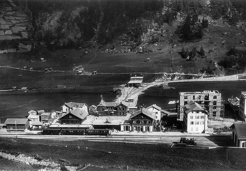 File:Bahnhof Zermatt 1900.jpg