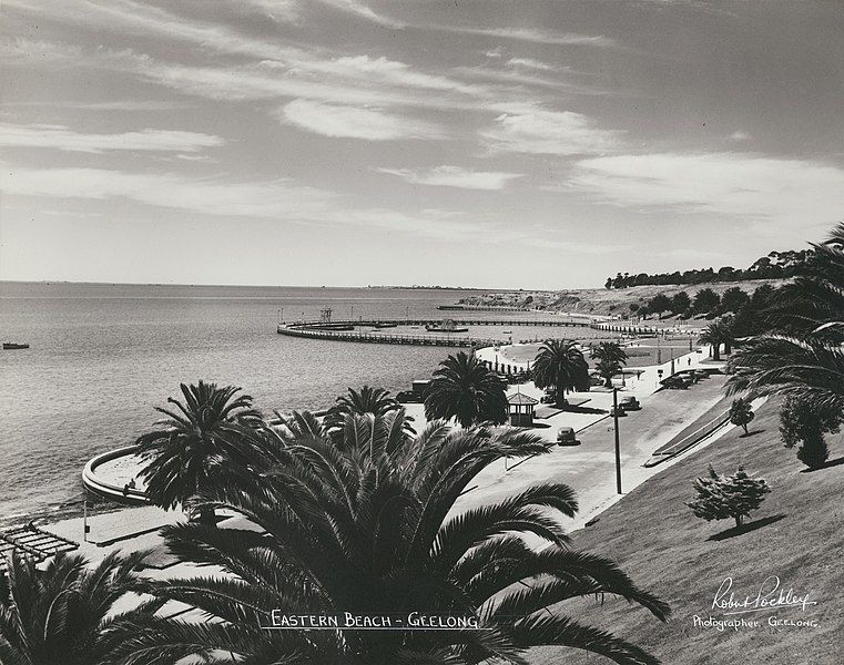 File:EasternBeachGeelong1950.jpg