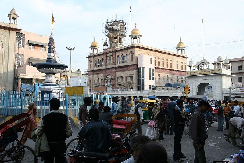 File:Gurdwara sis ganj.jpg