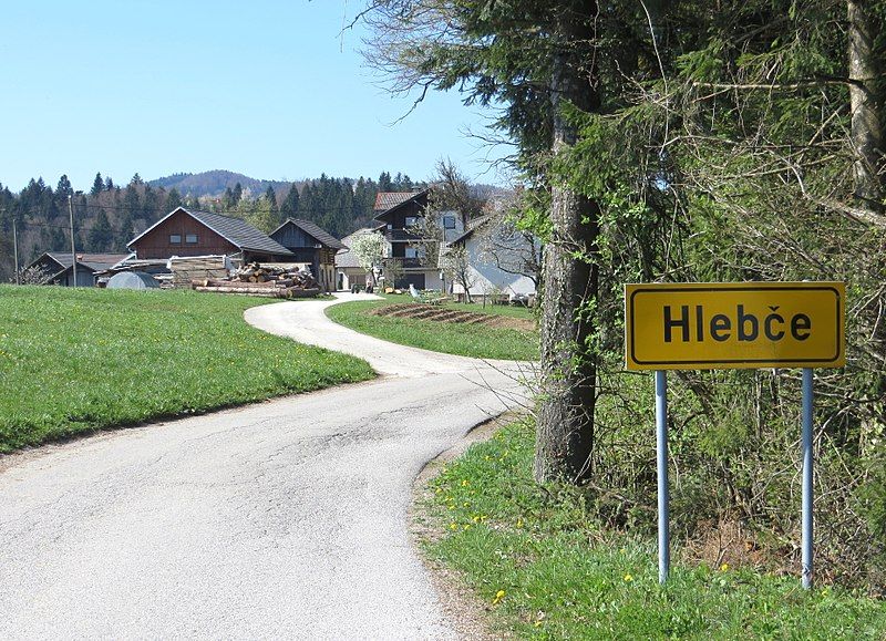 File:Hlebce Slovenia.jpg