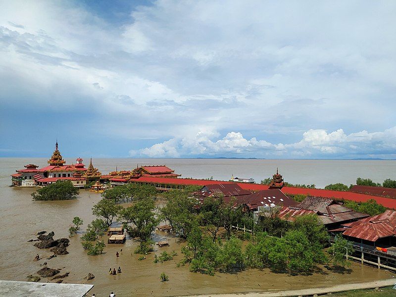 File:Kyaikkhami Yele Pagoda.jpg