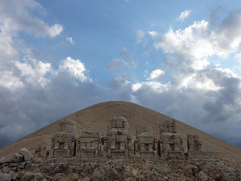 File:Mount Nemrut (1).JPG