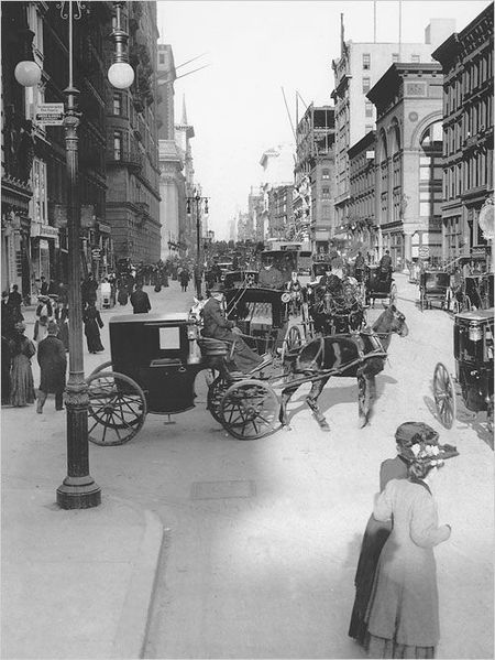 File:NY street 1890.jpg