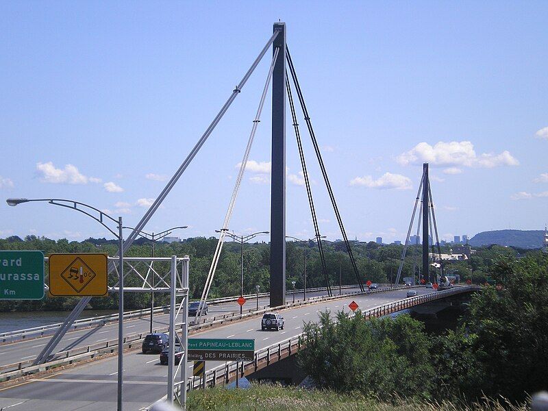 File:Papineau-Leblanc Bridge.jpg